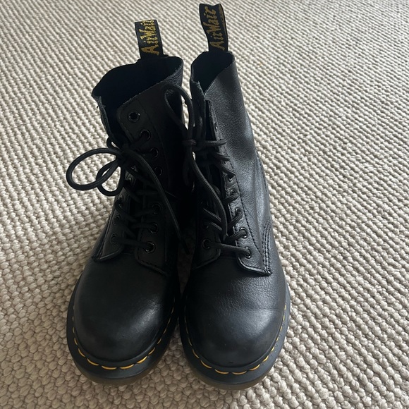 Dr Martens PASCAL black lace up boots. US6 / UK4. worn twice. Bought for $200 - Picture 3 of 4